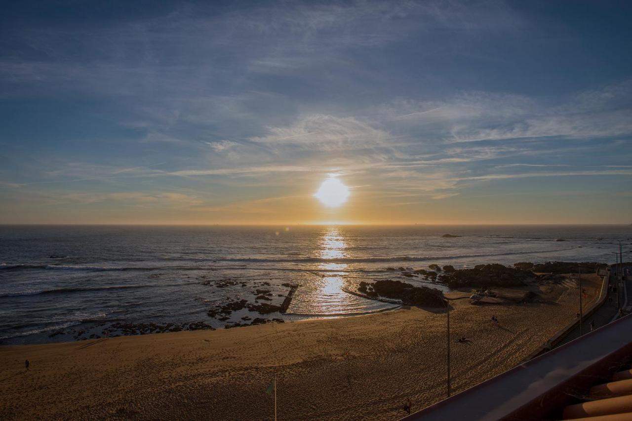 Liiiving In Porto - Luxury Beachfront Apartments エクステリア 写真