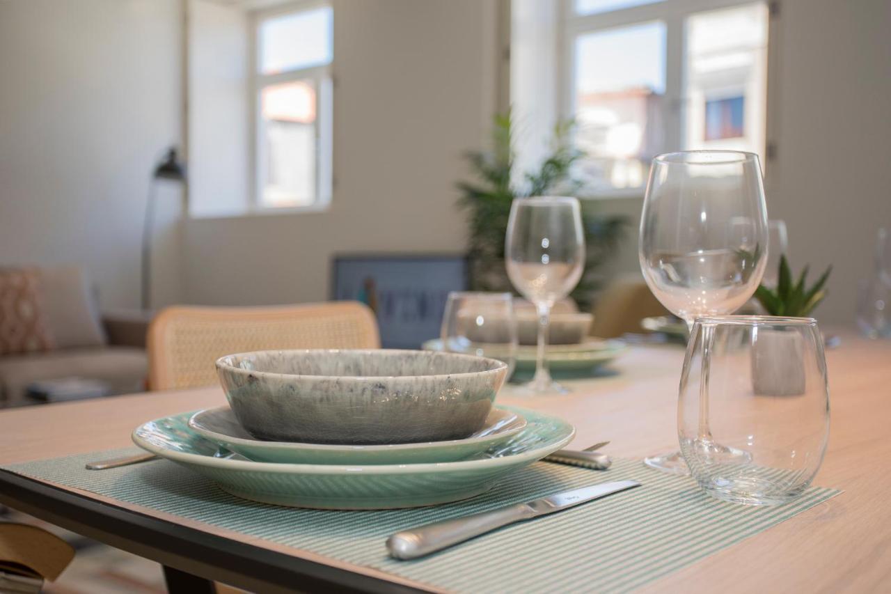 Liiiving In Porto - Luxury Beachfront Apartments エクステリア 写真